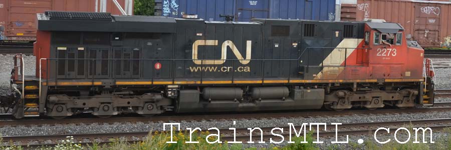 Locomotive CN2273 right side / coté droit